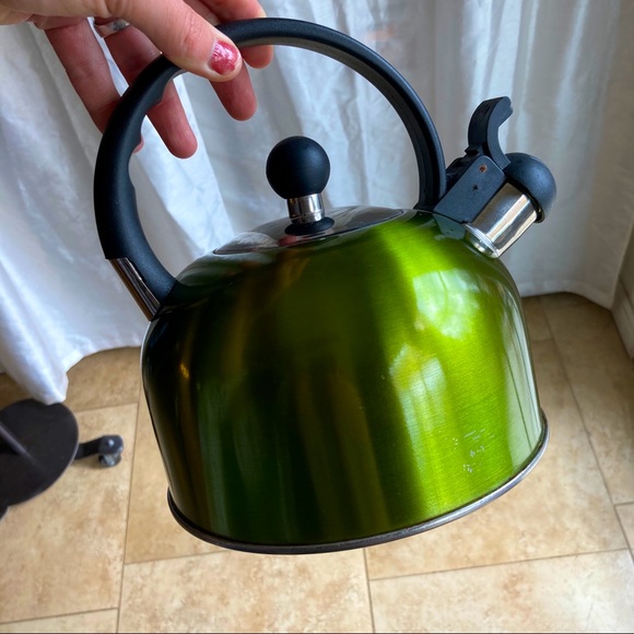 Green kettle 🌎